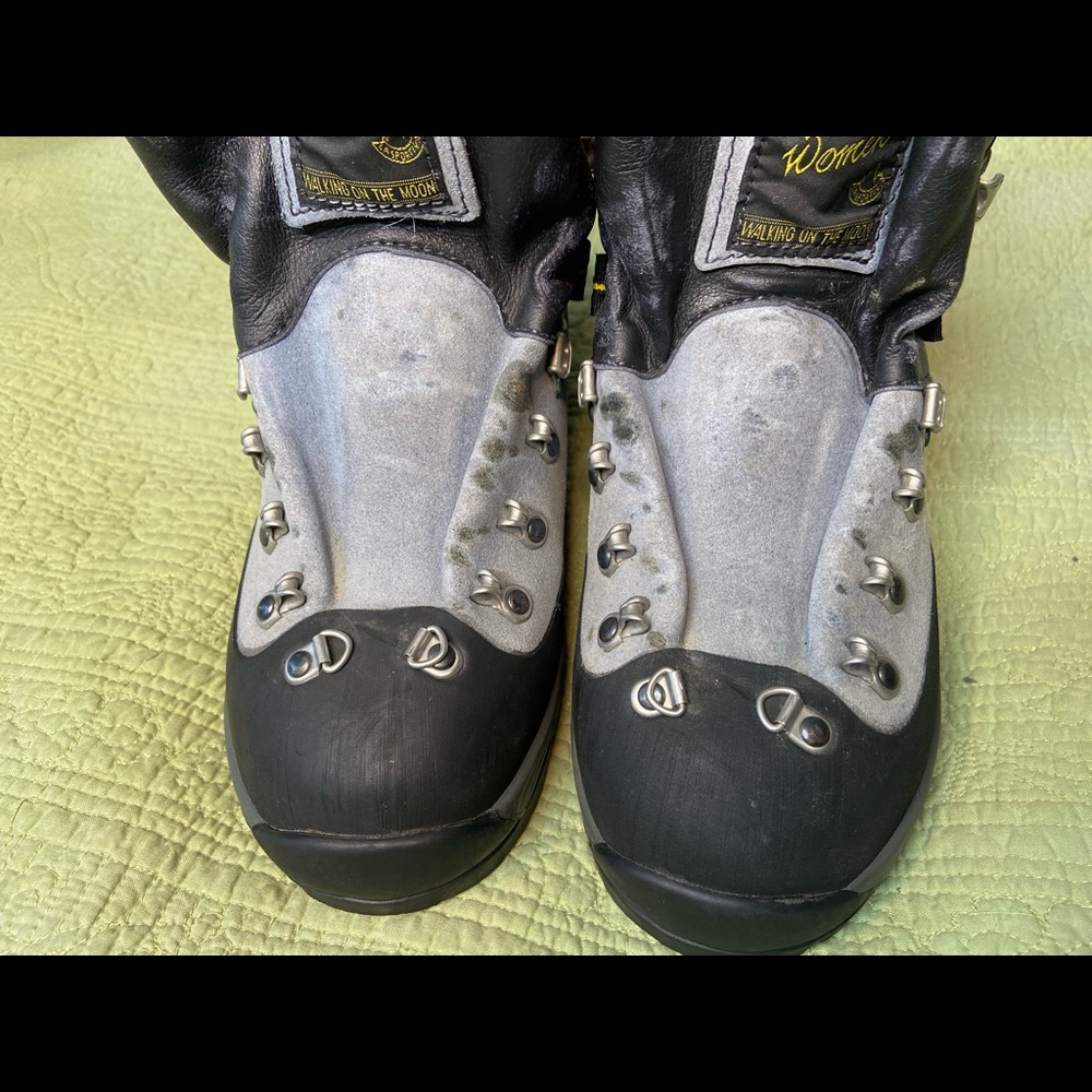 La sportiva Karakorum Size 40